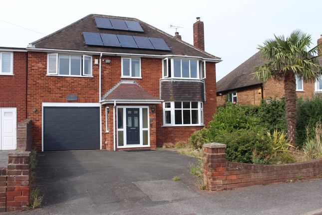 The Knoll Kingswinford DY6 4 Bedroom Detached House For Sale 