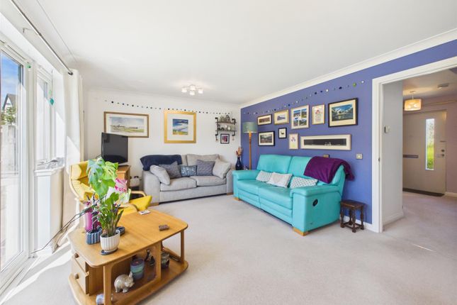 11, School Field Road, Blairgowrie photo 4