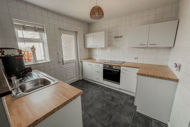 192, Brodrick Road, Eastbourne photo 3