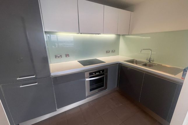 A1106, One Park West, Liverpool photo 4