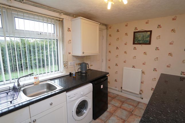 8, Woodside, Shipley photo 5