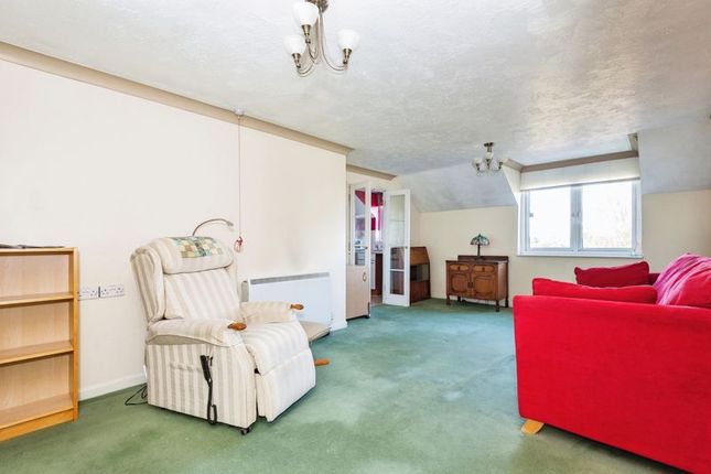 Flat for sale in Marlborough Court (Wallington), Wallington