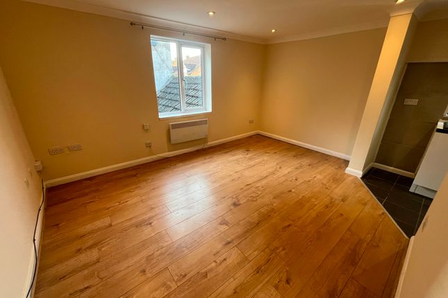 Studio flat on 34C High Street, Chatteris, £510/mo