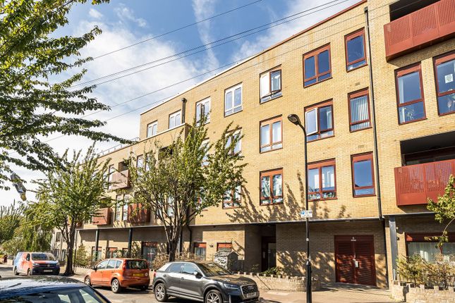 Tallack Road, E10, Leyton photo 3