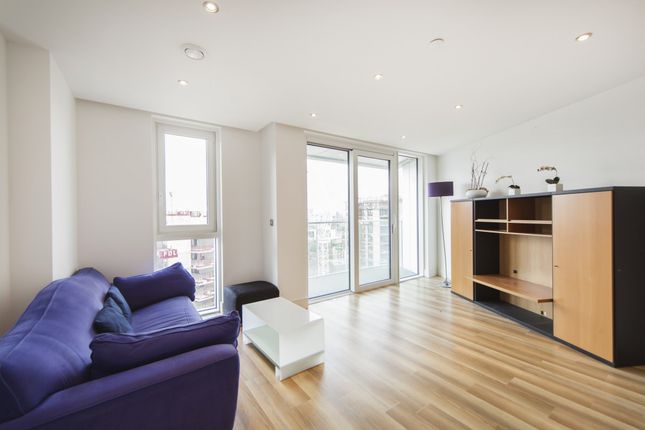 Thumbnail Flat to rent in Altitude Point, 71 Alie Street, London