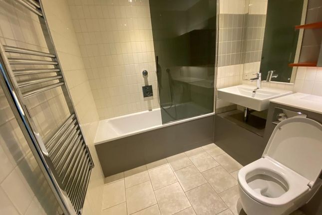 Flat for sale in Hoola West Tower, 3 Tidal Basin Road, London