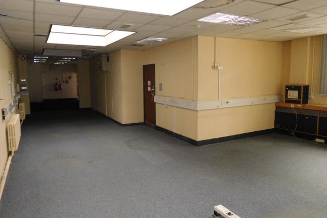 810+ Civic Hall Car Park Bedworth Terbaik