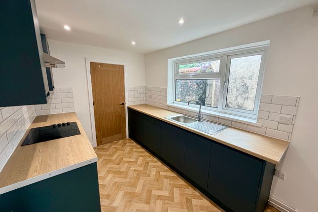 36 Risca Road, Newport photo 2
