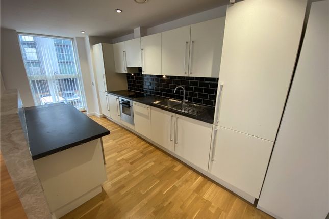 Flat to rent in Nv Buildings, 96 The Quays, Salford Quays, Salford