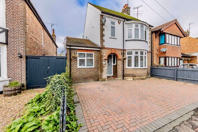 Detached house for sale in Kirby Road, Dunstable