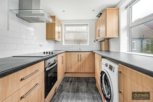 6, Eton Court, Sudbury photo 4