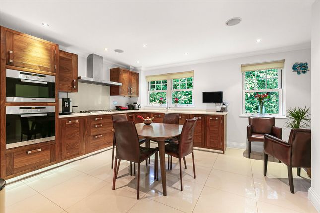 Flat for sale in Georges Wood Road, Brookmans Park, Hertfordshire