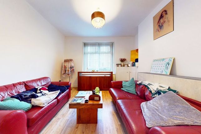 4-bed house on 18, Iron Street, Cardiff, £325,000