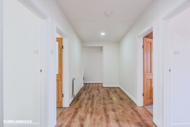 22, Campbell Avenue, Leicester photo 4