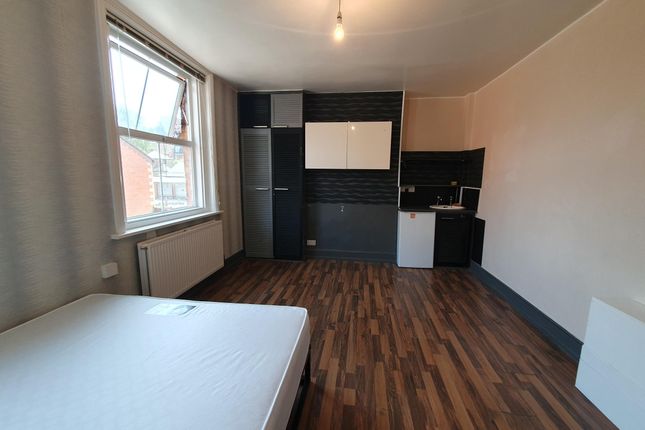 Room 5, 33, Everton Road, Somerset photo 3