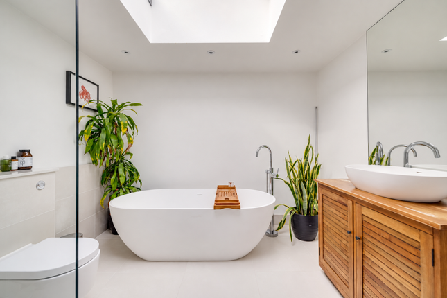 101 Grosvenor Avenue, London photo 4