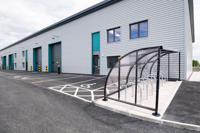 Light industrial to let in Unit Vale Park South, Conference Way, Vale Park, Evesham, Worcestershire