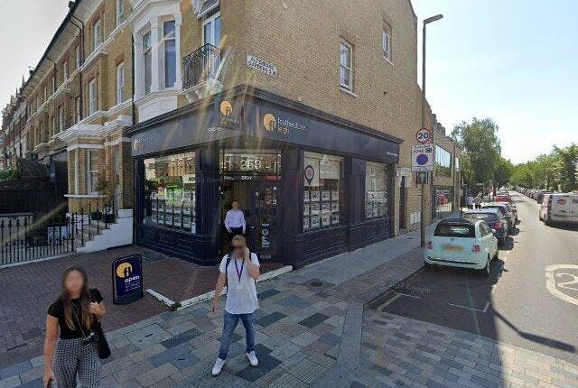 Thumbnail Retail premises to let in 253 Lavender Hill, London