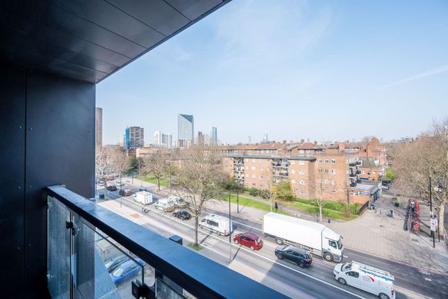 New Kent Road, Elephant and Castle photo 4