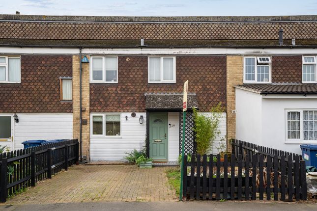Thumbnail Terraced house for sale in Nuns Way, Cambridge