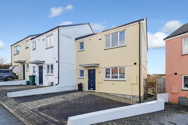 Thumbnail Terraced house to rent in Wilkinson Gardens, Redruth, Cornwall