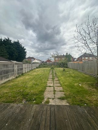 Detached house to rent in Huntingdon Road, Leicester