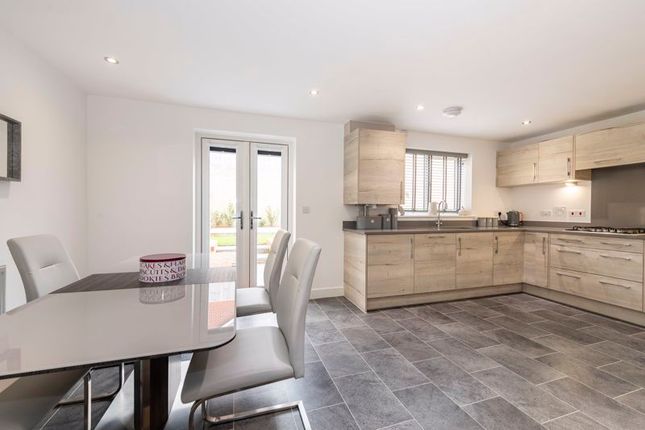 6, Trefoil Way, Ridgewood photo 4