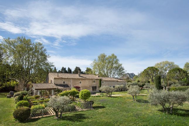 Thumbnail Farmhouse for sale in Eygalieres, Bouches-Du-Rhône, Provence-Alpes-Côte d`Azur, France