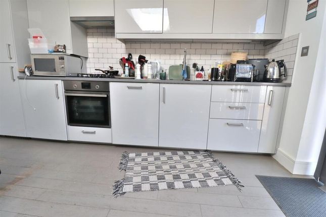 39, Flat 1, Hale Grove Gardens, Mill Hill photo 4