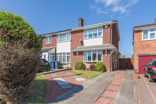 13, Californian Grove, Burntwood photo 2