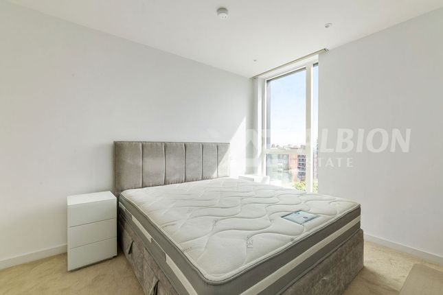 46, Kingly Building, 18 Woodberry Down, London photo 4