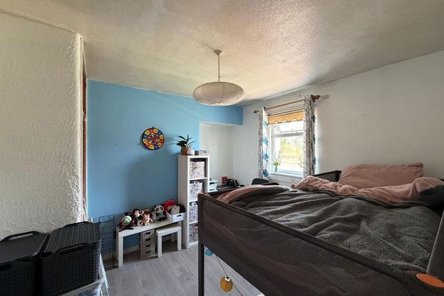 211, Wallacewell Road, Glasgow photo 4