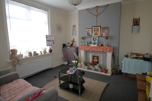25, Queen Street, Birtley photo 2