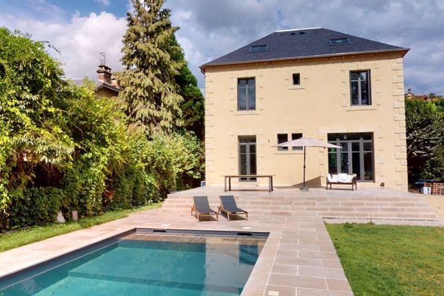 Property for sale in Montignac, Dordogne, Nouvelle-Aquitaine