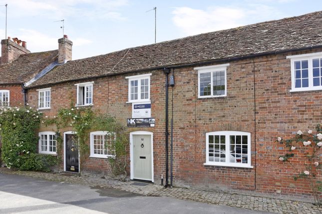 Thumbnail Cottage to rent in Church Street, Great Missenden