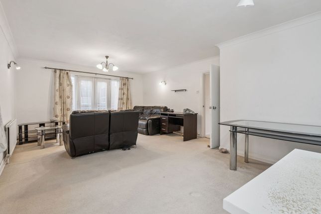 21, Derby House, Pinner photo 4