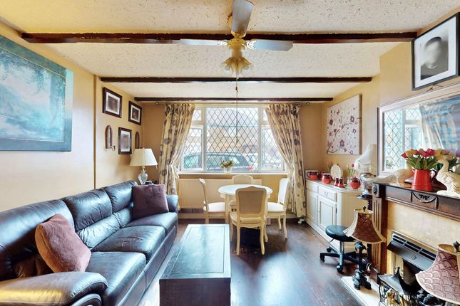 57, Fraser Road, London photo 2