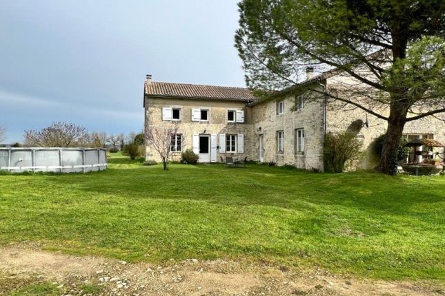 Detached house for sale in Condac, Poitou-Charentes, 16700, France