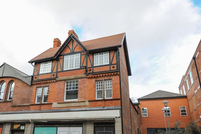 Flat 1 Co-Operative House, Knifesmithgate, Chesterfield photo 4