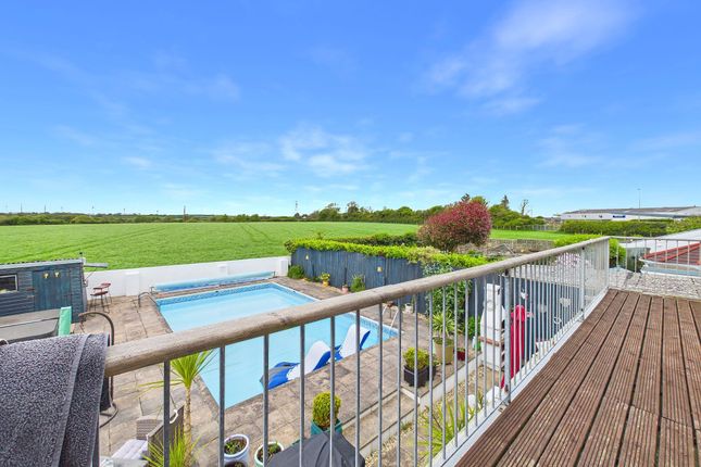 44 Honeyborough Road, Milford Haven photo 3