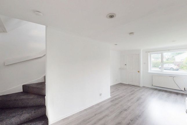31 Green Meadows, Bolton photo 3