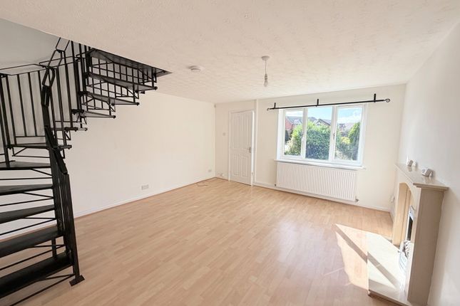 46, Westminster Way, Dukinfield photo 3