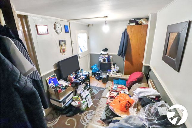 14, Bracondale Road, London photo 4