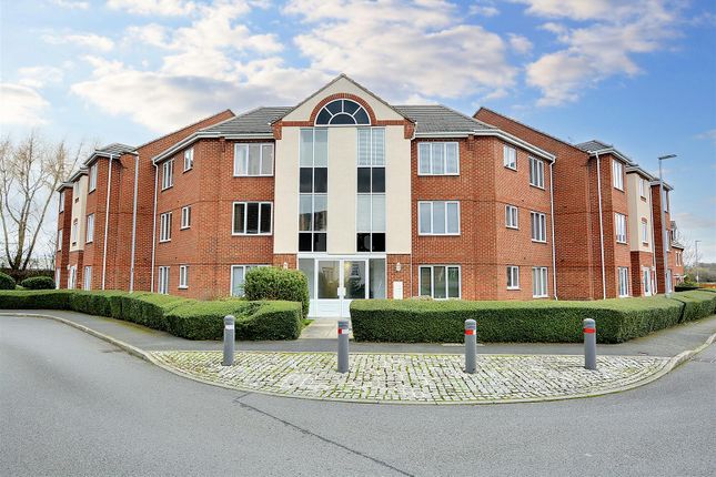 Thumbnail Flat for sale in Upton Close, Castle Donington, Derby