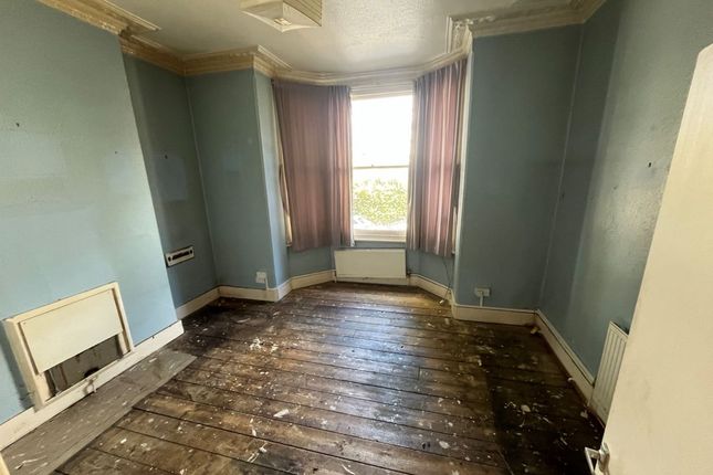 9, Hemstal Road, London photo 4