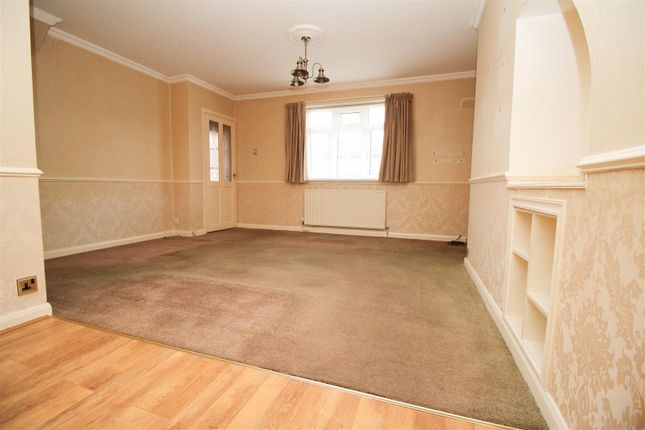 6, Hansells Mead, Roydon photo 4