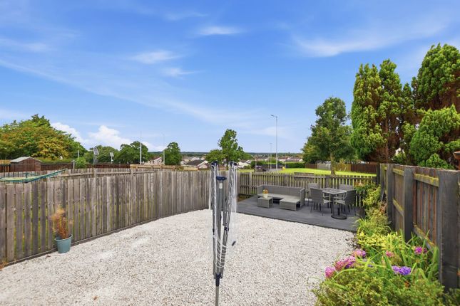 30, Loudon Crescent, Kilwinning photo 4