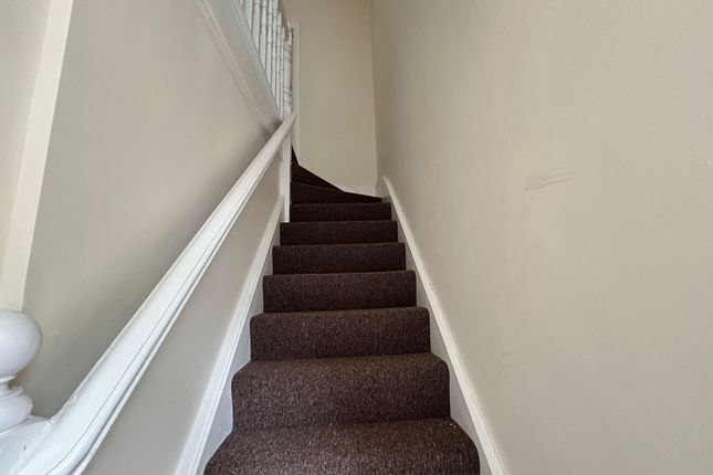 29a Junction Road, London photo 2