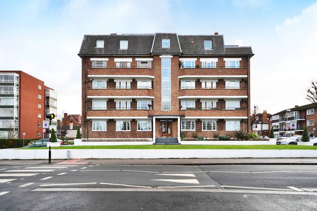 Flat for sale in Portsmouth Road, Surbiton