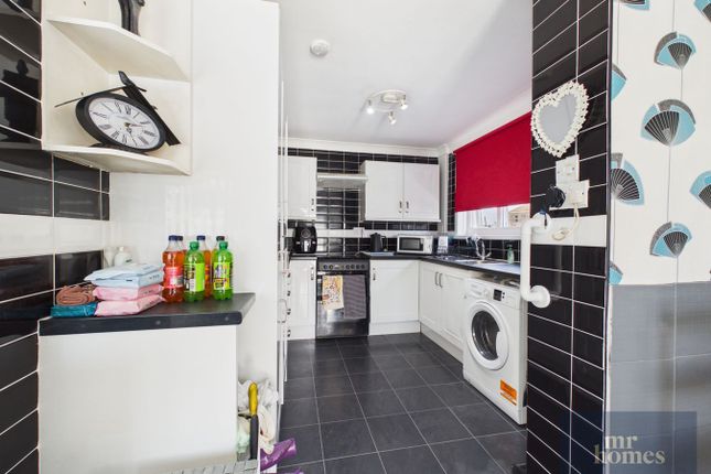 5, Pantyderi Close, Cardiff photo 3